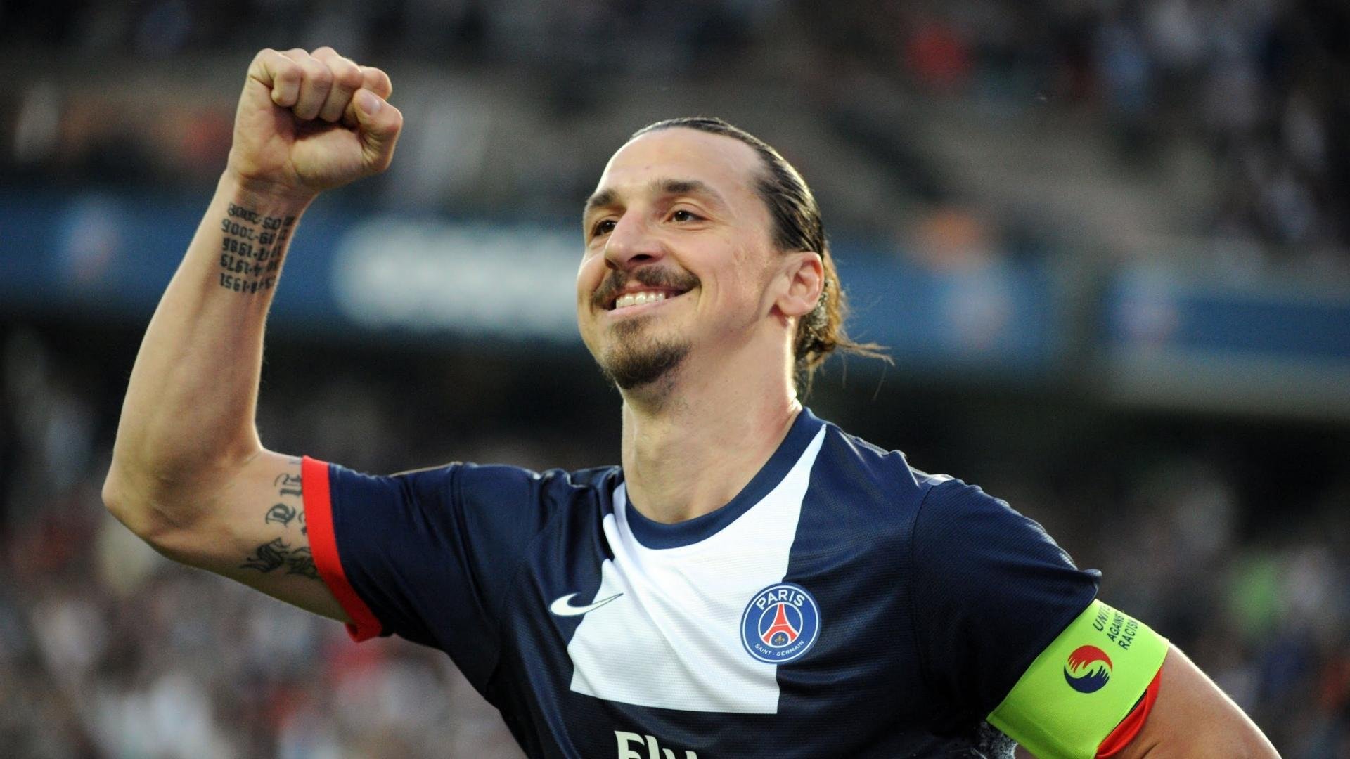 “胡利安·门德斯：阿根廷美洲狮队的新希望，未来依赖他的进攻”