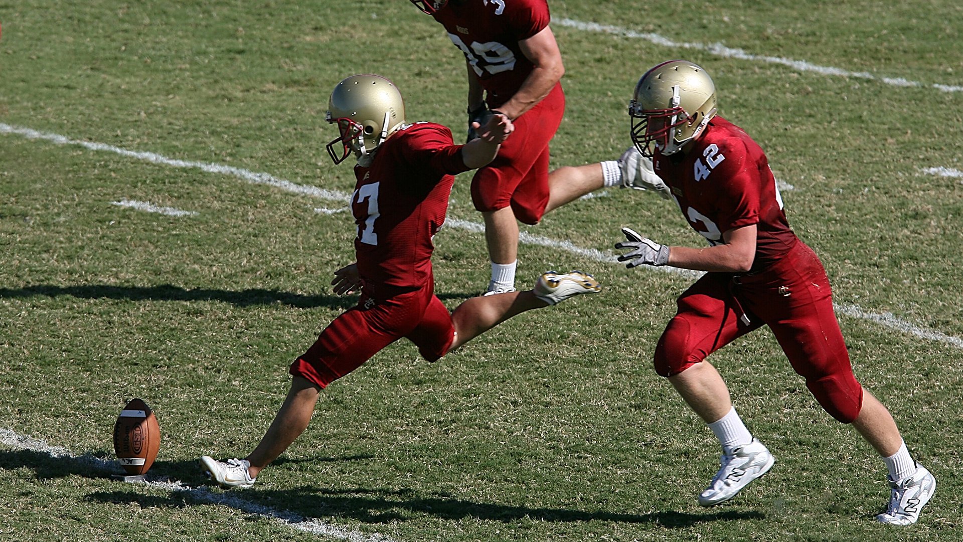 开云体育充值-“马科斯·梅特罗的高速突破与巧妙传球，成就阿根廷美洲狮队的战术深度”
